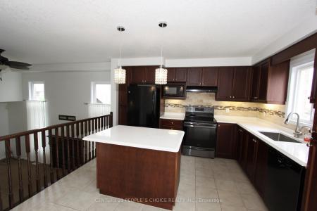 40 SORRENTO STREET, Kitchener, Ontario N2R 0A4, Kanada