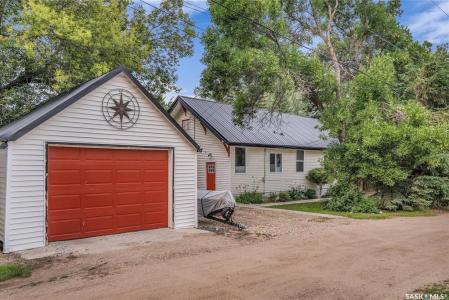 225 SASKATCHEWAN AVENUE, Imperial, Saskatchewan S0J 2J0, Canada