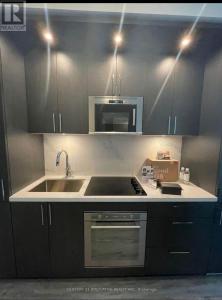 575 BLOOR STREET EAST, Toronto (north St. James Town), 安大略省 M4W 0B2, 加拿大
