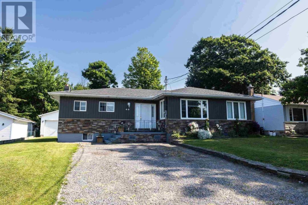 60 TILLEY RD, Sault Ste. Marie, Ontario P6B 3Y6, Canadá