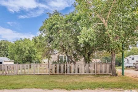 609 ROYAL STREET, Imperial, Saskatchewan S0G 2J0, Canada