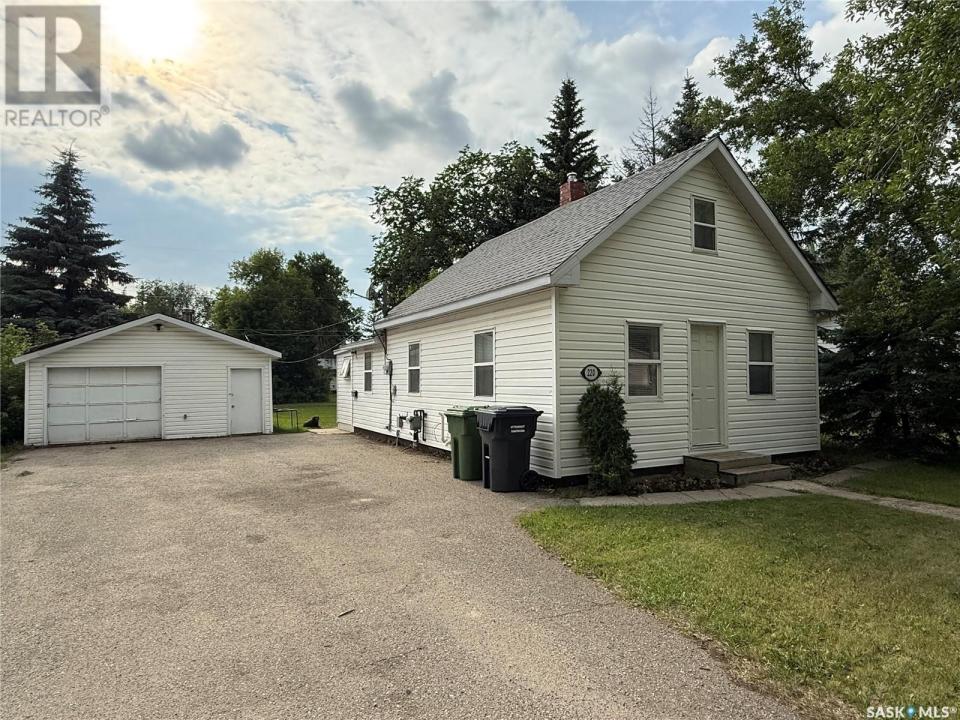 220 MAPLE AVENUE, Yorkton, Saskatchewan S3N 1W5, Canadá