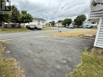 1 BABB CRESCENT, Mount Pearl, Newfoundland And Labrador A1N 4K8, Canada
