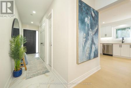 64 BUCKHURST CRESCENT, Toronto (agincourt North), 安大略省 M1S 4C4, 加拿大