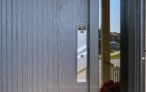 28 FORTIS CRESCENT, Bradford West Gwillimbury, 安大略省 L3Z 0W2, 加拿大