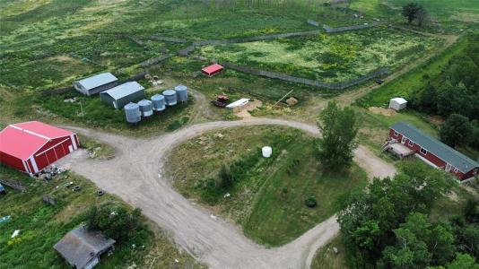 118105 83W ROAD, Mccreary, Manitoba R0J 1B0, Canada