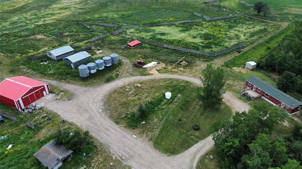 118105 83W ROAD, Mccreary, Manitoba R0J 1B0, Canada