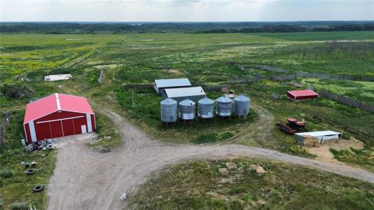 118105 83W ROAD, Mccreary, Manitoba R0J 1B0, Canada