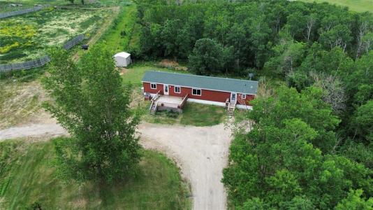 118105 83W ROAD, Mccreary, Manitoba R0J 1B0, Canada