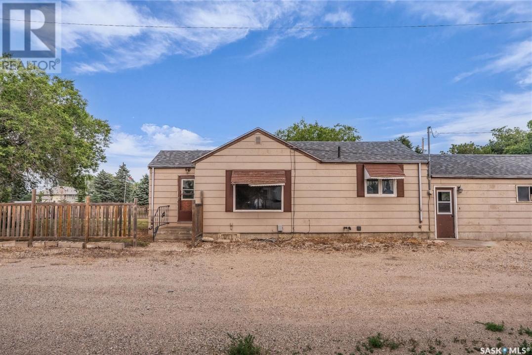 609 ROYAL STREET, Imperial, Saskatchewan S0G 2J0, Canada