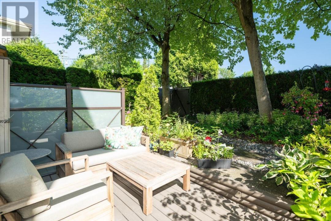 2775 FIR STREET, Vancouver, Colúmbia Britânica V6J 3C2, CANADÁ