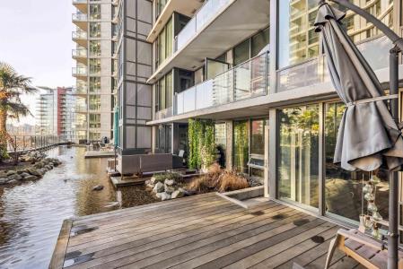 68 SMITHE STREET, Vancouver, Colúmbia Britânica V6B 0P4, CANADÁ