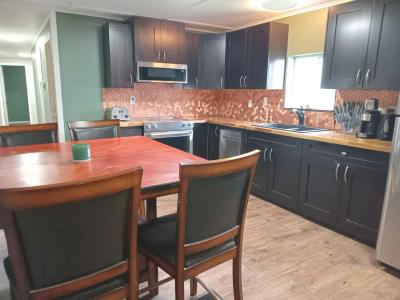 133 JARVIS STREET, Hinton, Alberta T7V 1R4, Canada