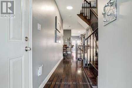 77 RELTON CIRCLE, Brampton (vales Of Castlemore), Ontario L6P 4A7, Canada