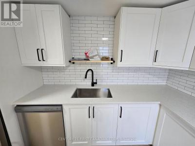 640 VICTORIA STREET, London East (east C), オンタリオ N5Y 4C1, カナダ