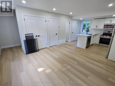 640 VICTORIA STREET, London East (east C), オンタリオ N5Y 4C1, カナダ