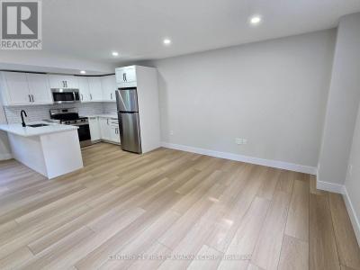 640 VICTORIA STREET, London East (east C), オンタリオ N5Y 4C1, カナダ