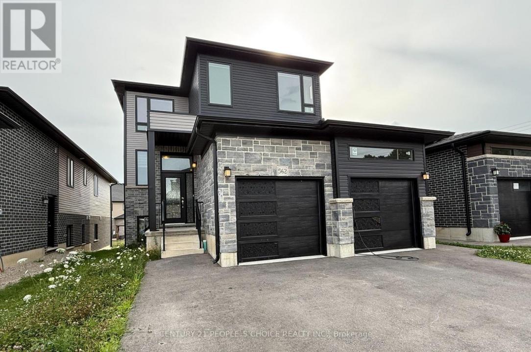 562 FAIRWAY ROAD, Woodstock (woodstock - North), Онтарио N4T 0M1, Канада