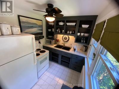 572-UPPER CHEAPSIDE STREET, London East (east B), Ontario N5Y 3X6, Canada