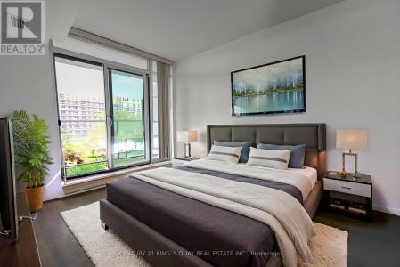 33 SINGER COURT, Toronto (bayview Village), Ontario M2K 0B4, Canada