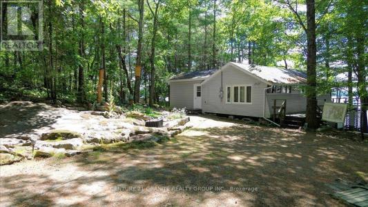 490 E HENNIGER ROAD, Addington Highlands (addington Highlands), Ontario K0H 1K0, Canada