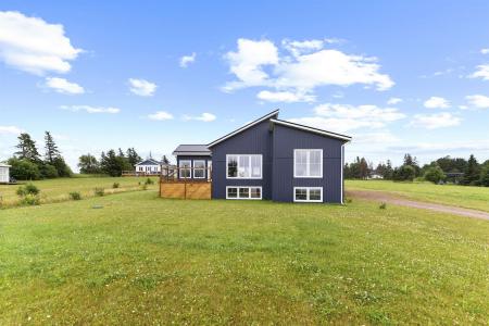 58 EDDIE MURPHY ROAD, Seaview, Prince Edward Island C0B 1M0, Canada