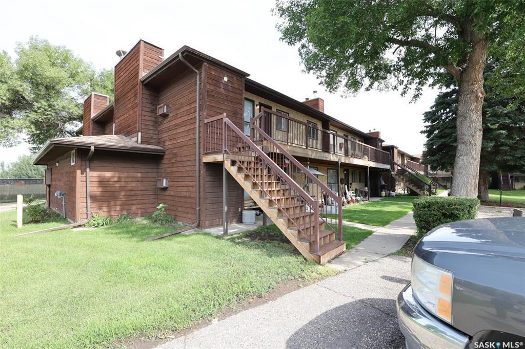1350 GORDON ROAD, Moose Jaw, Saskatchewan S6H 7R9, Canada