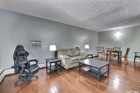 1350 GORDON ROAD, Moose Jaw, Saskatchewan S6H 7R9, Canada