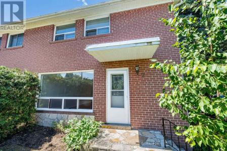 2 LEE GATE, Aurora (aurora Highlands), Ontario L4G 2J7, Canada