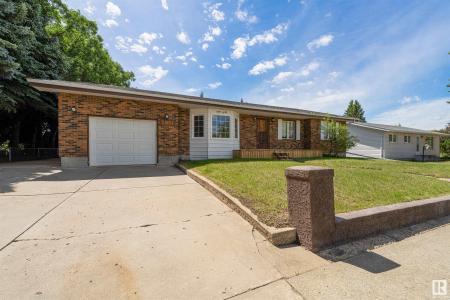 5031 51 AVENUE, Bruderheim, Alberta T0B 0S0, Canada
