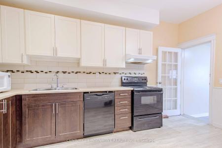 65 AIKMAN AVENUE, Hamilton, أونتاريو L8M 1P8, كندا 