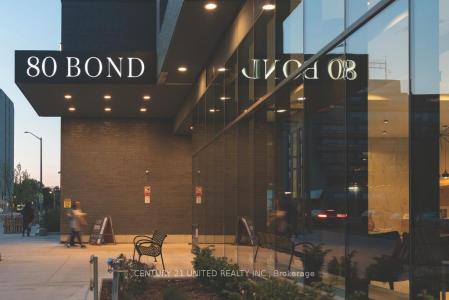 80 BOND STREET E, Oshawa, Ontario L1G 0E6, Canada