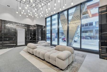 108 PETER STREET, Toronto, Ontario M5V 0W2, Canada