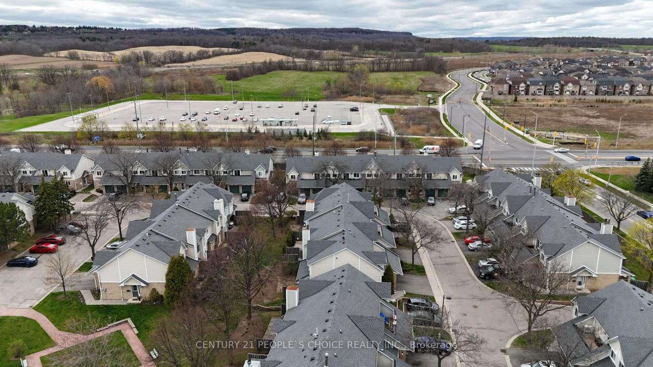 2530 NORTHAMPTON BOULEVARD, Burlington, Ontario L7M 4B4, Canada