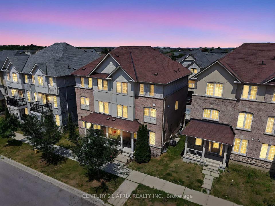 116 BARNHAM STREET, Ajax, Ontario L1Z 0K7, Kanada