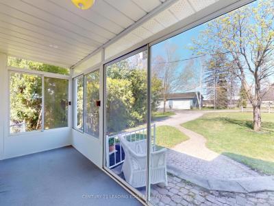 362 VICTORIA ROAD, Georgina, Ontario L0E 1N0, Canadá