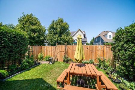 10 PROVIDENCE WAY, Wasaga Beach, Ontario L9Z 0G3, Canada