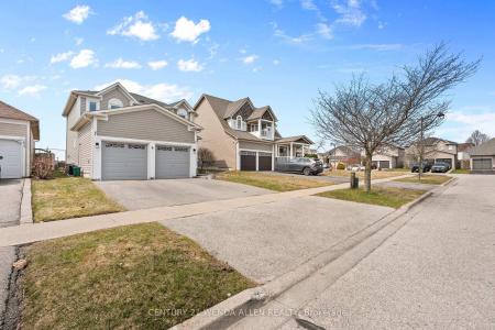 6 HAMMOND STREET, Clarington, Ontario L1C 5E5, Canada