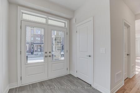 875 SMOOTHROCK AVENUE, Pickering, Ontario L1X 0J9, Kanada