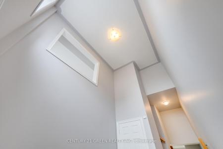 470 LINDEN DRIVE, Cambridge, Ontario N3H 5L5, Canada