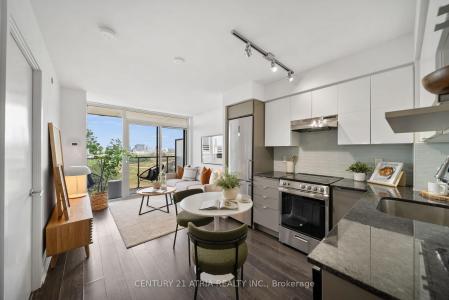120 VARNA DRIVE, Toronto, Ontario M6A 0B3, Canadá