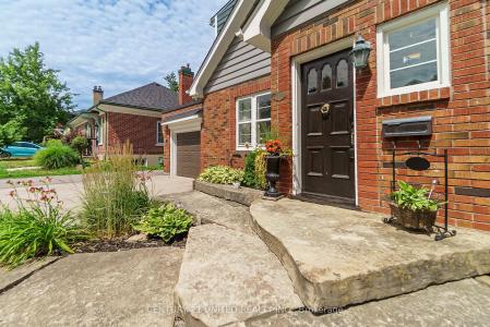 474 ALBERTUS AVENUE, Peterborough Central, أونتاريو K9J 6A2, كندا 