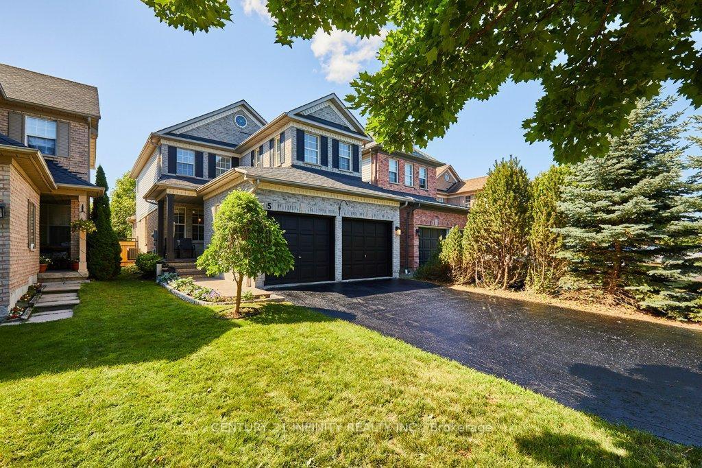 5 BLACKSMITH LANE, Whitby, Ontario L1P 1N2, CANADÁ