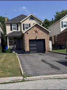 17 PROUT DRIVE, Clarington, Ontario L1C 4A3, Canada