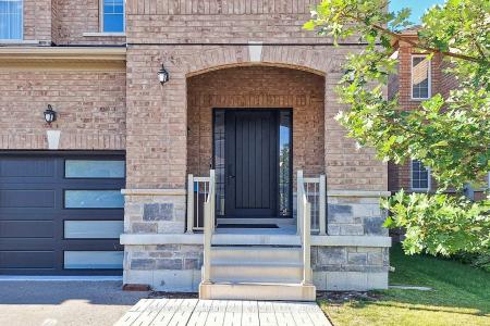 12 TUPLING STREET, Bradford West Gwillimbury, 安大略省 L3Z 0W8, 加拿大