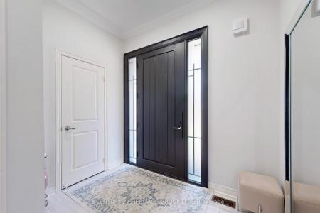 12 TUPLING STREET, Bradford West Gwillimbury, 安大略省 L3Z 0W8, 加拿大