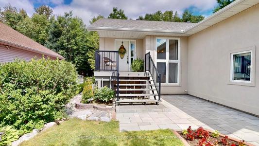 154 GOLF COURSE ROAD, Callander, Ontario P0H 1H0, Canada
