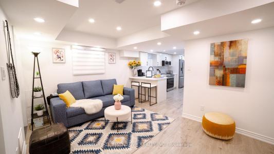 3045 MAX KHAN BOULEVARD, Oakville, Ontario L6H 7H5, Canadá