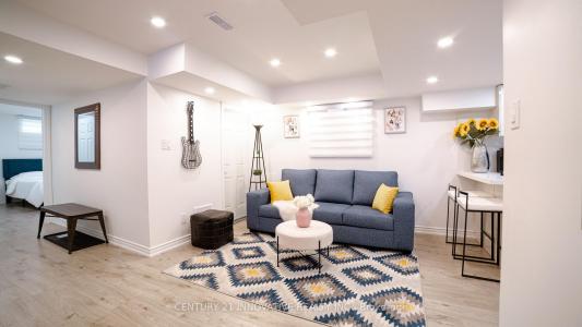 3045 MAX KHAN BOULEVARD, Oakville, Ontario L6H 7H5, Canada