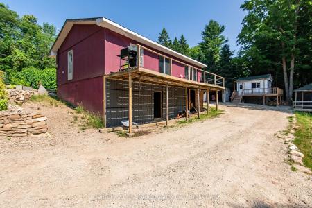8355 COUNTY 9 ROAD, Clearview, Ontario L0M 1G0, Kanada